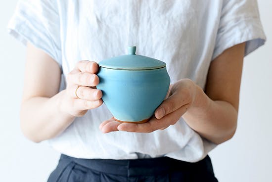 飯高幸作/ふた付きポット トルコブルー(しのぎなし) - 北欧、暮らしの
