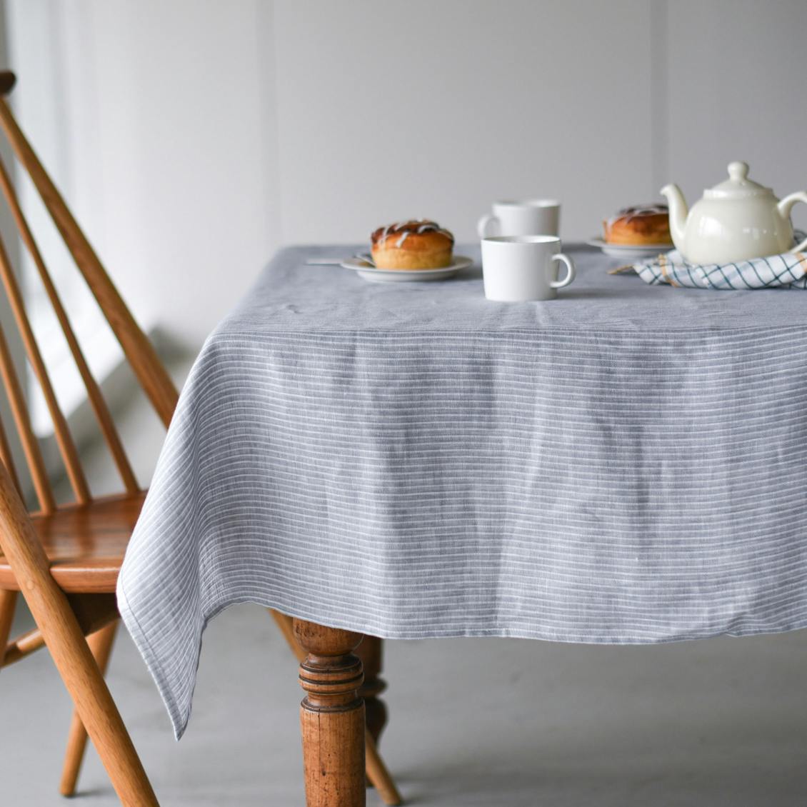 北欧暮らしの道具店マルチクロス（136cm✕230cm）2枚・クリップ20個