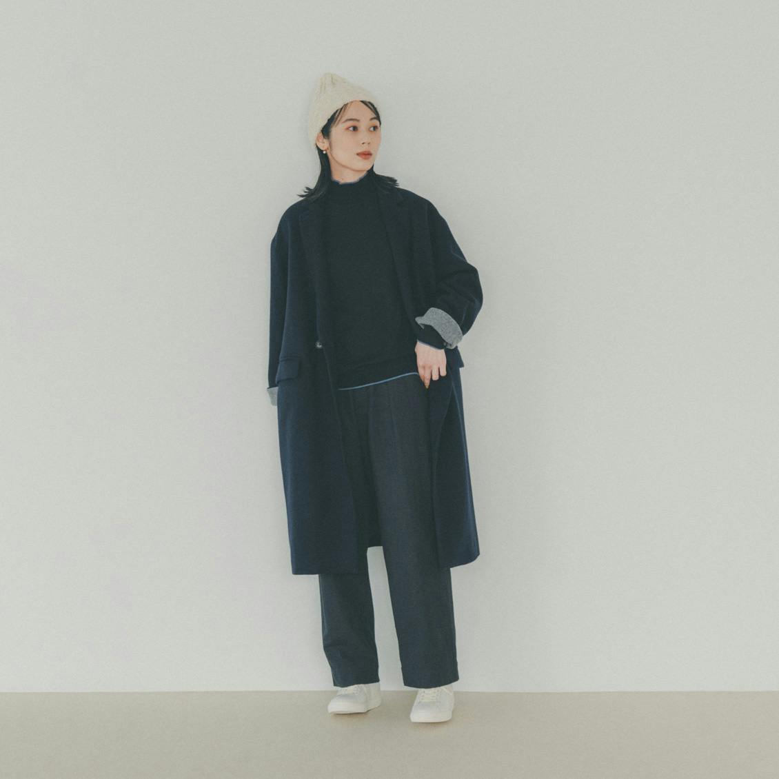 ときめきを、ひとさじ」差し色ラインのハイネックニット - 北欧