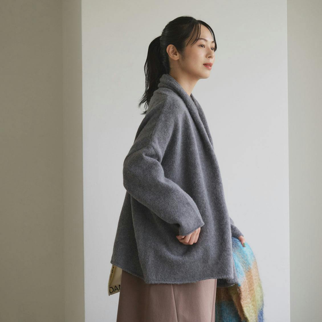 アルパカ混のふんわりカーディガン（ショート丈） - 北欧、暮らしの道具店