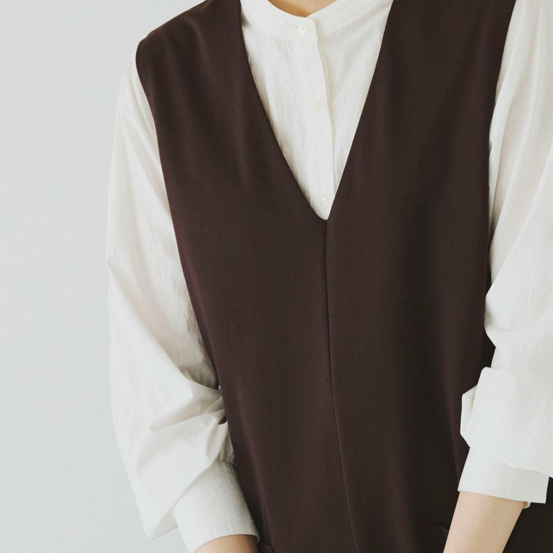 気軽に着られて、きれい見え」ポンチ素材のオールインワン - 北欧