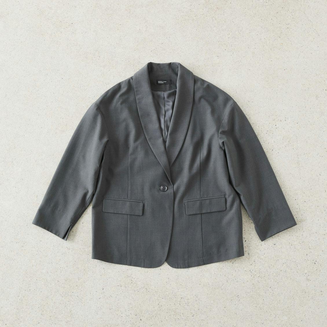 自分らしく、凛としたい」ショールカラーのオフィスジャケット