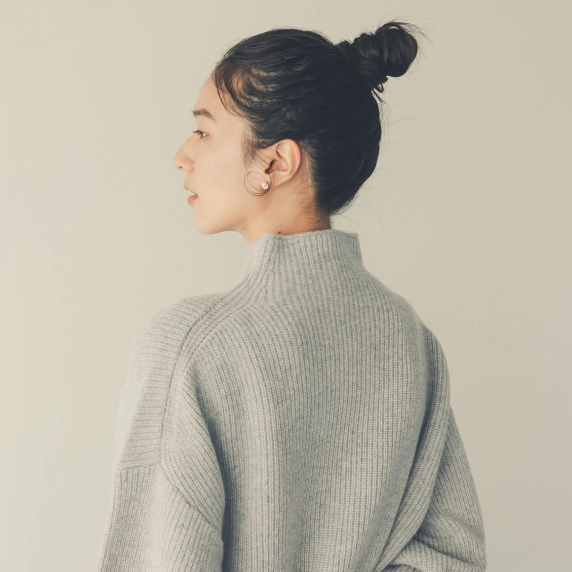 冬コーデに迷わない」あったかウールのミドル丈ニット - 北欧、暮らし