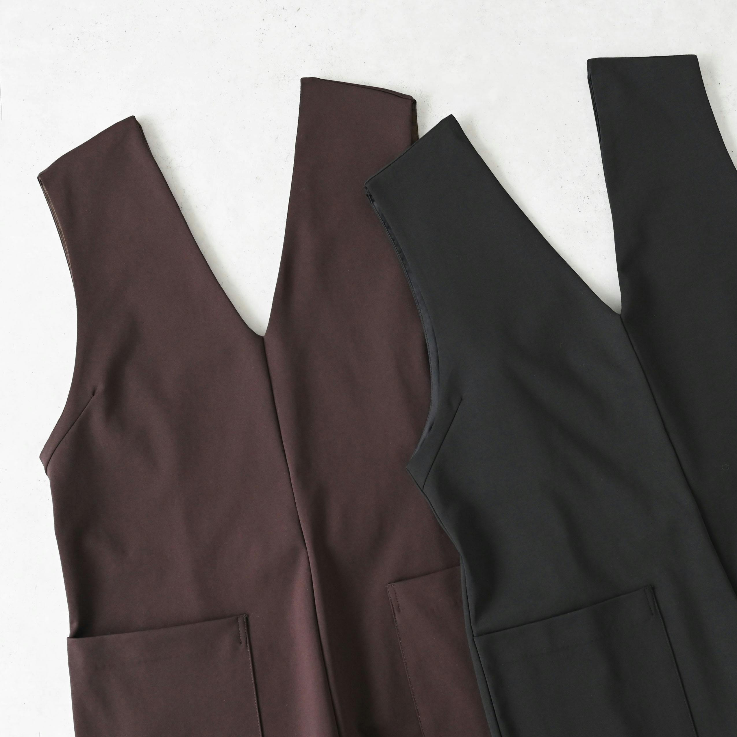 気軽に着られて、きれい見え」ポンチ素材のオールインワン - 北欧