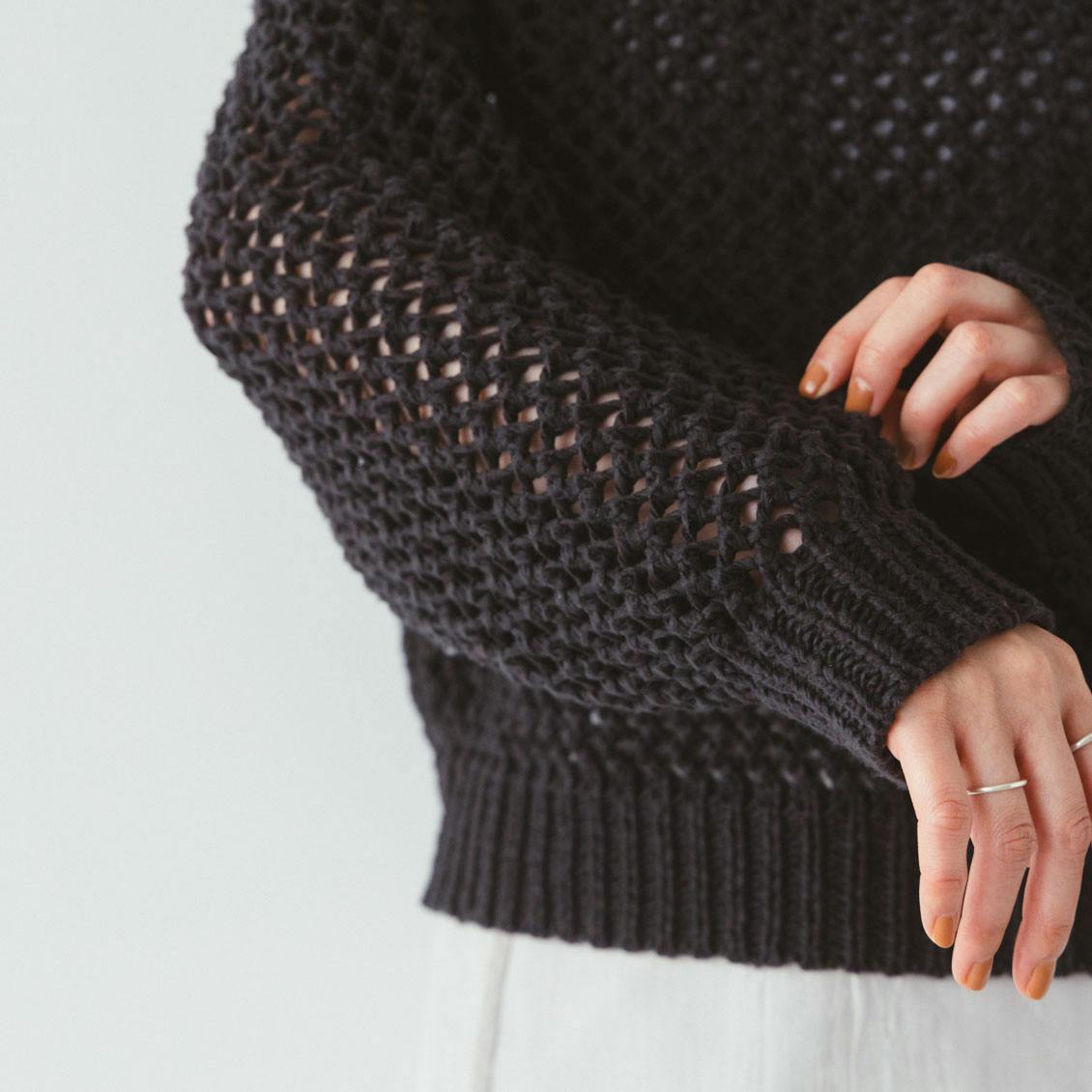 LIYOCA / リヨカ / メッシュ編みニット（グレージュ、スミクロ