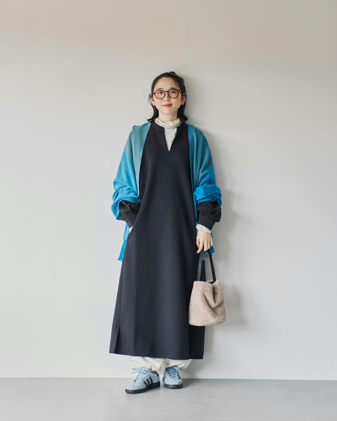 シワになりにくいポンチ素材のワンピース / ブラック・オリーブ / S・M