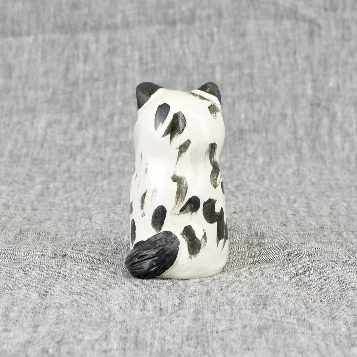 Jenni Tuominen イェンニ・トゥオミネン 陶器のオブジェ ( ネコ 003