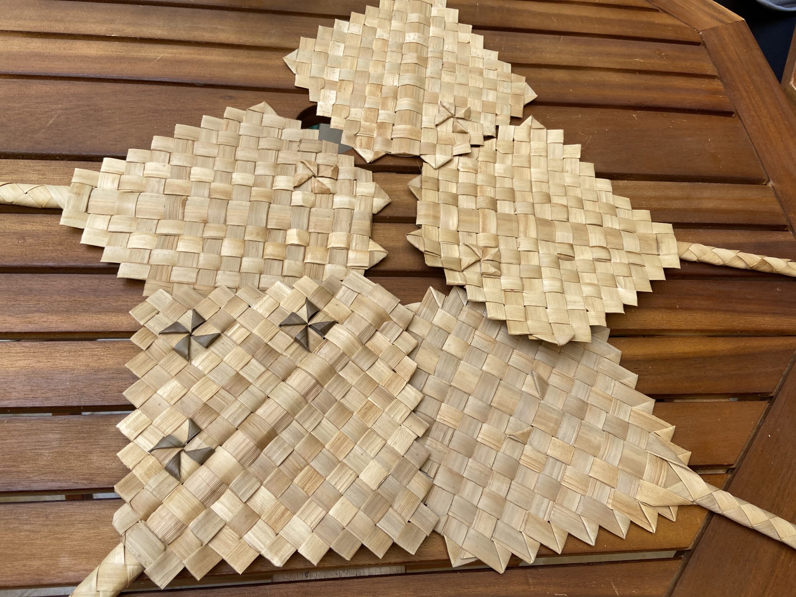 ハワイでラウハラ編みに挑戦 | ハワイ情報マガジン ふら旅