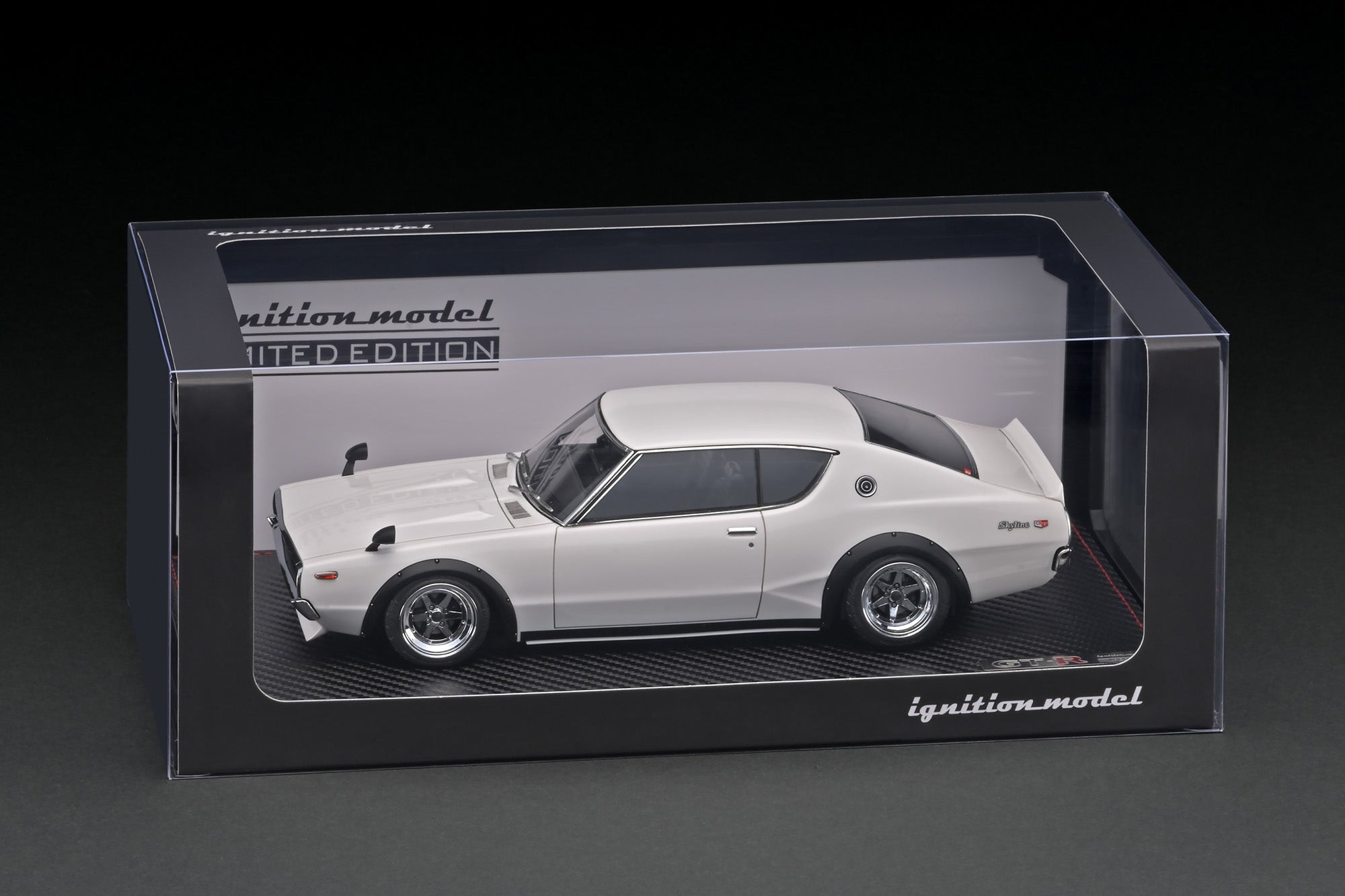 Ignition Model 1:18 NISSAN Skyline 2000 GT-R (KPGC110) White