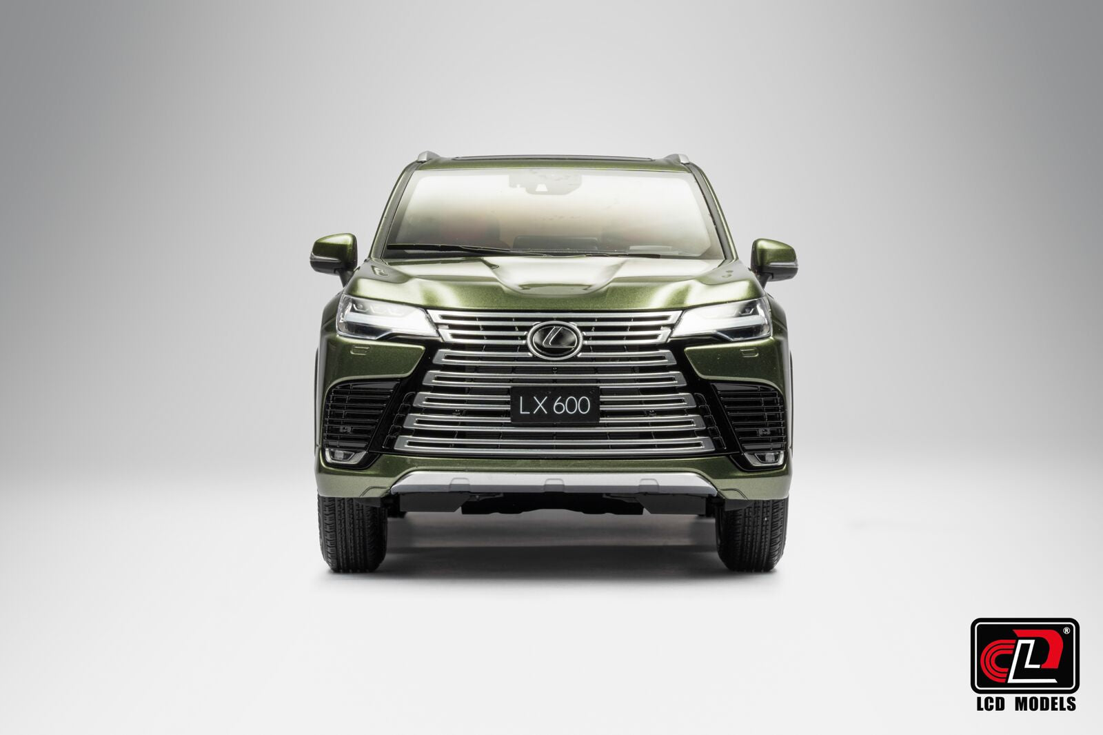 LCD 1:18 Lexus LX600 (Green) – Horizon Diecast