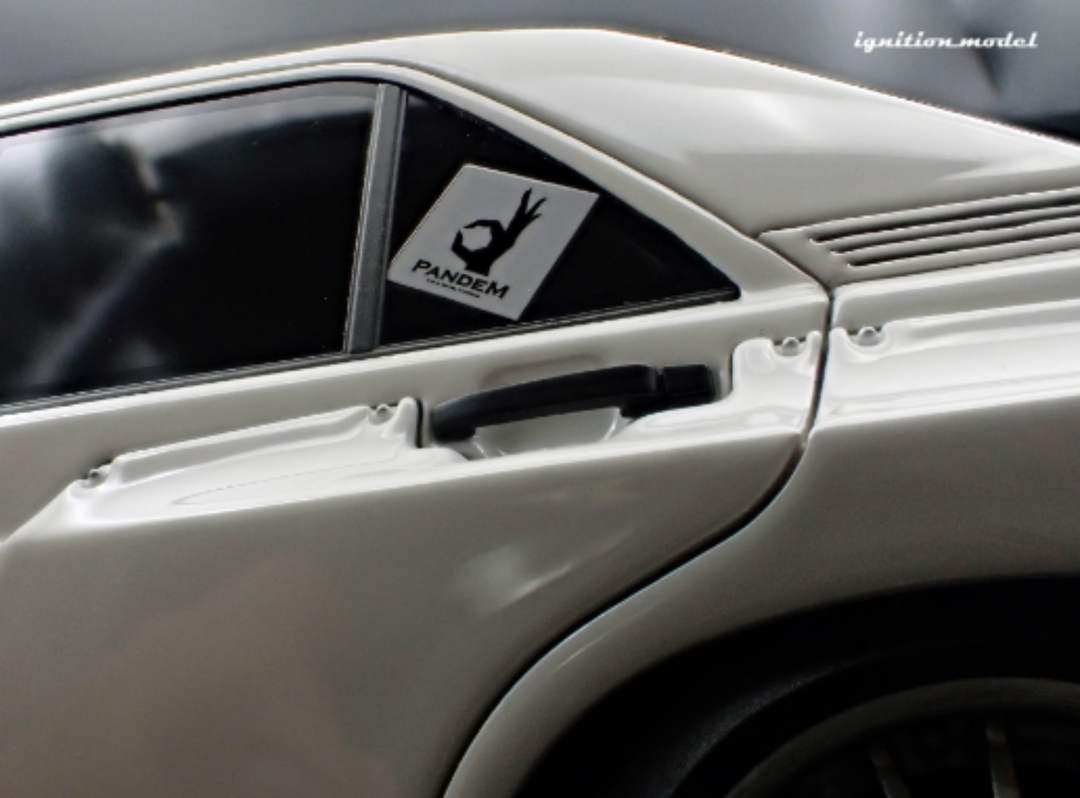 Ignition Model 1:18 PANDEM 190 White IG3774 – Horizon Diecast