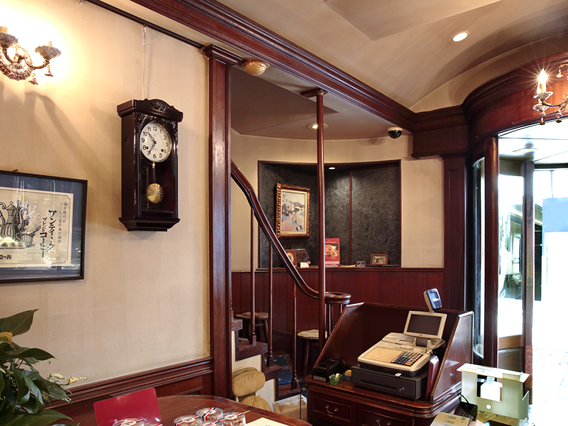 堀田時計店ミュージアム｜昭和の掛時計がつなぐ、銀座銘店の輪