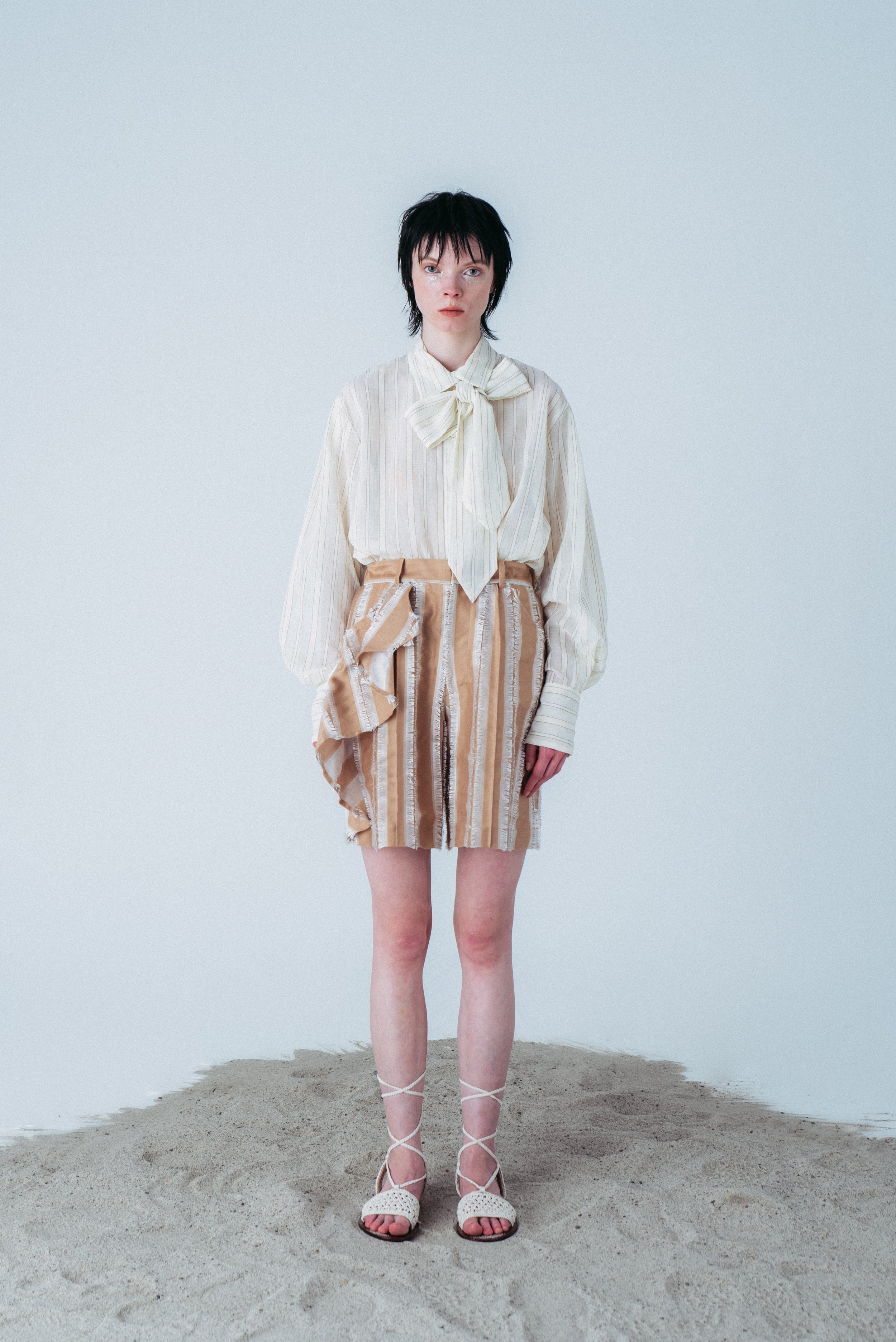 Spring/Summer 2025 – HOUGA