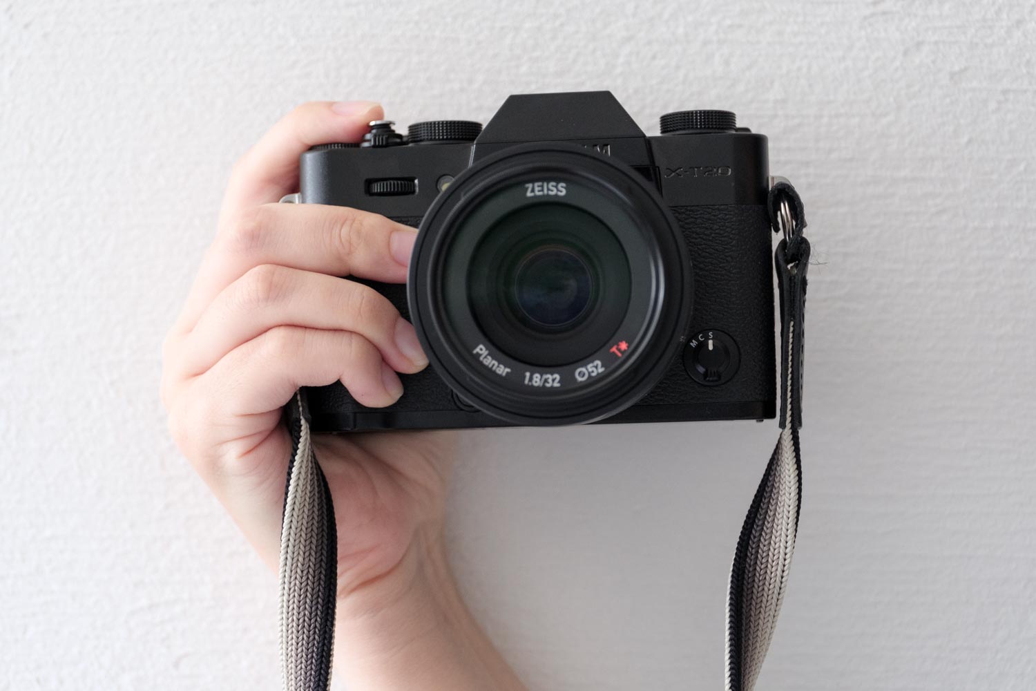 富士フイルム X-T30 X-T20用のWEPOTO木製グリップがおすすめ！アルカ