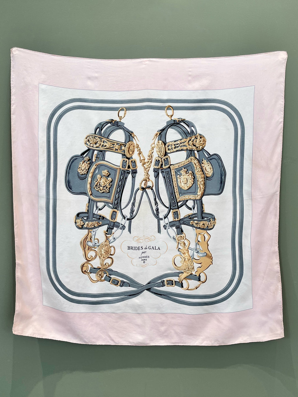 Hermes12_1024x.jpg?v=1666058323