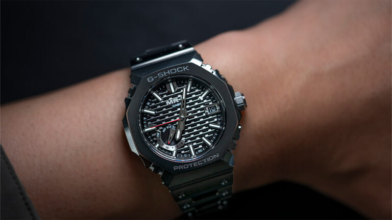 G-SHOCK】MR-Gよりついにカシオークが登場！伝統的な「木組」を再現