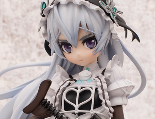 1/7 チャイカ・トラバント『棺姫のチャイカ』 | 鉄道模型・プラモデル