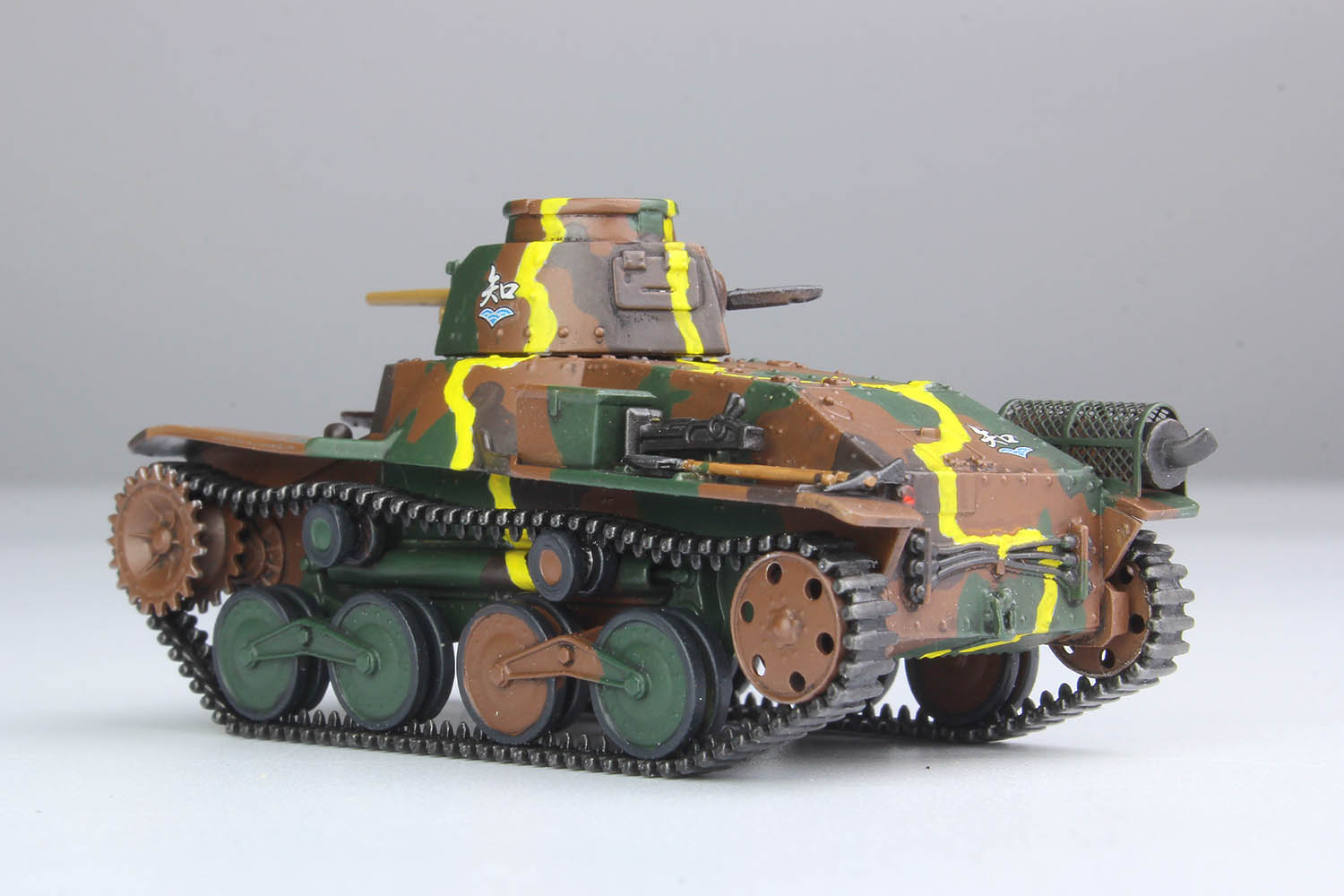 プラッツ GP72-33 1/72 九五式軽戦車 知波単学園『ガールズ&パンツァー