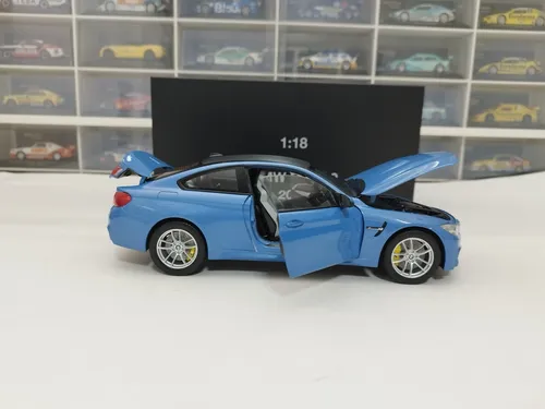 Míniatura Bmw M4 Coupé F82 1/18 Paragon Azul | MercadoLivre