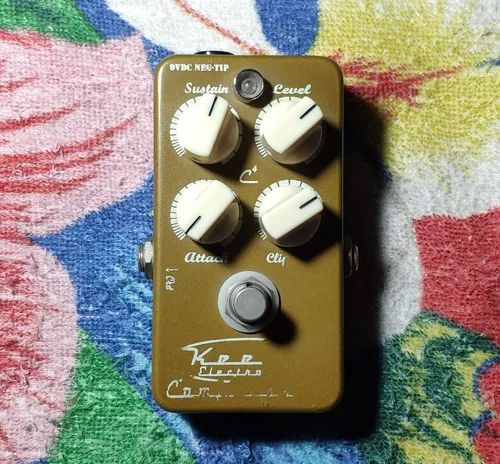 Keeley 4-knob C4 Compressor (versão 2009) - Willaudio Verde-musgo