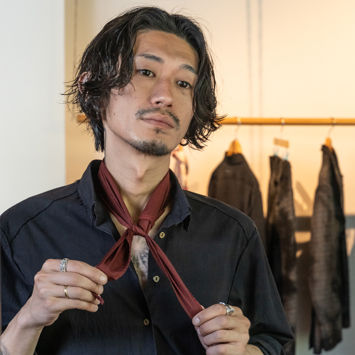 アラキユウのHUES別注スカーフ | HUES 福岡セレクトショップ