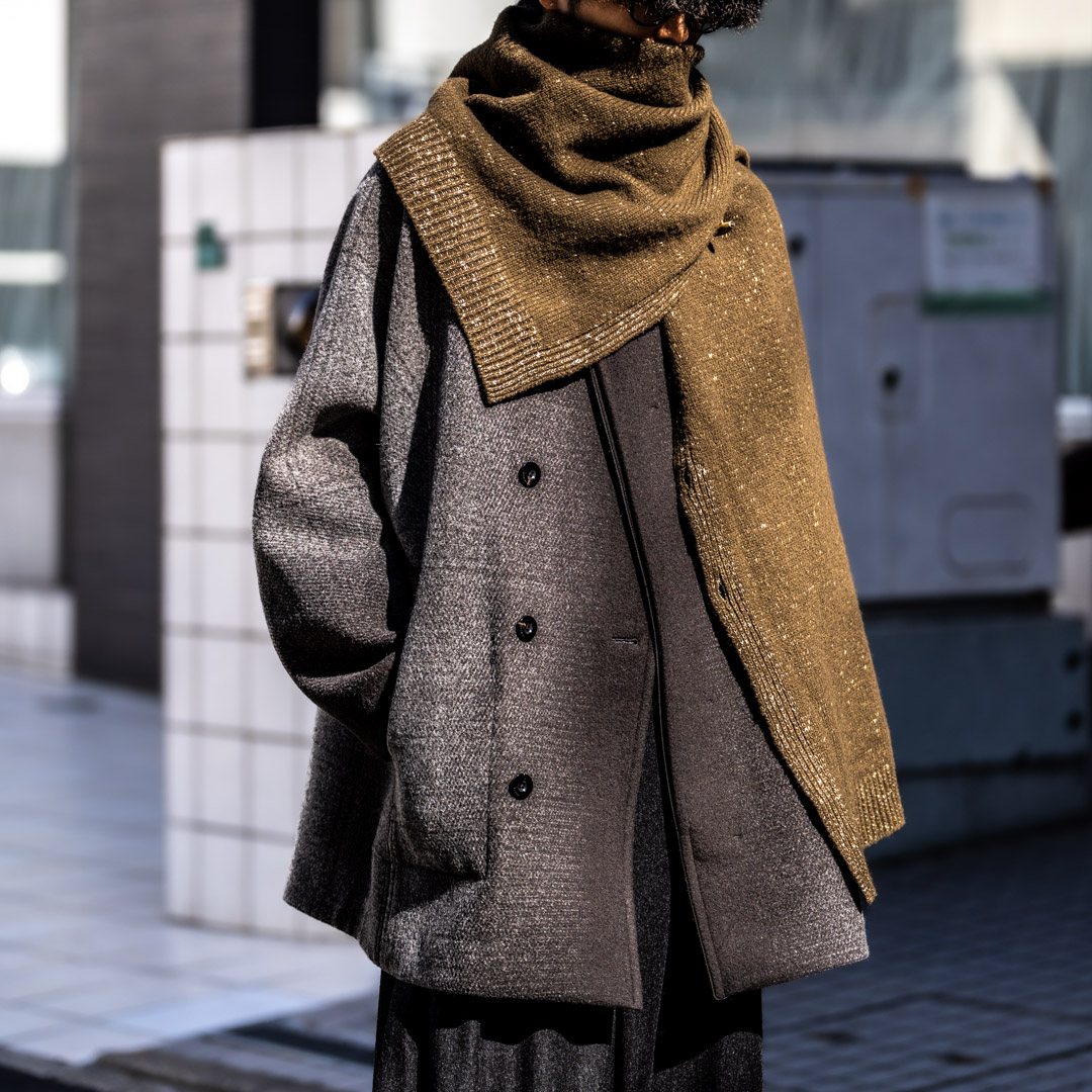 イレニサのリバーシブル スタンドカラー ハーフコート | HUES 福岡