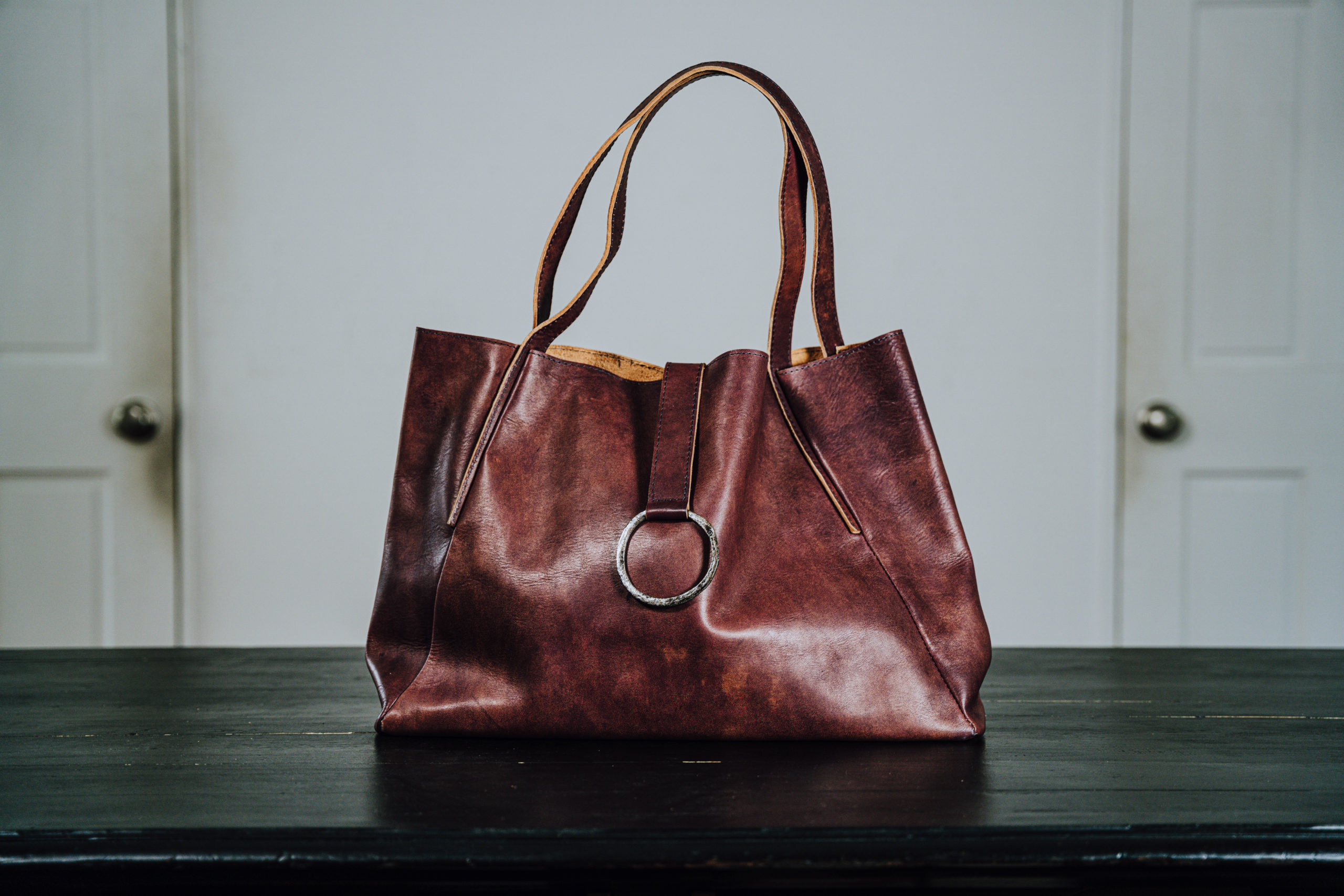 TAGLIOVIVO アンライン ボヤージャートート | HUES 福岡セレクトショップ