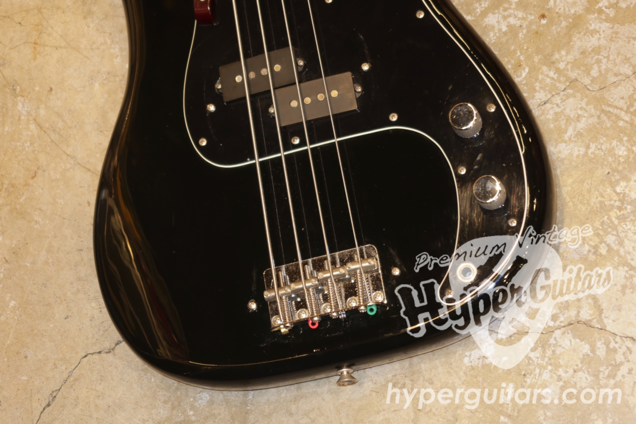 Fender '76 Precision Bass - ブラック / メイプル - ハイパーギターズ