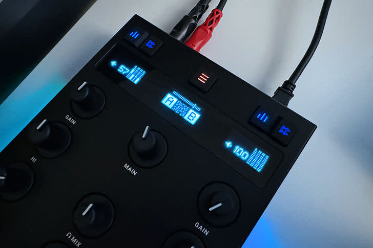 4つのノブでステムをミックスできる“クリエイティブ・ミキサー