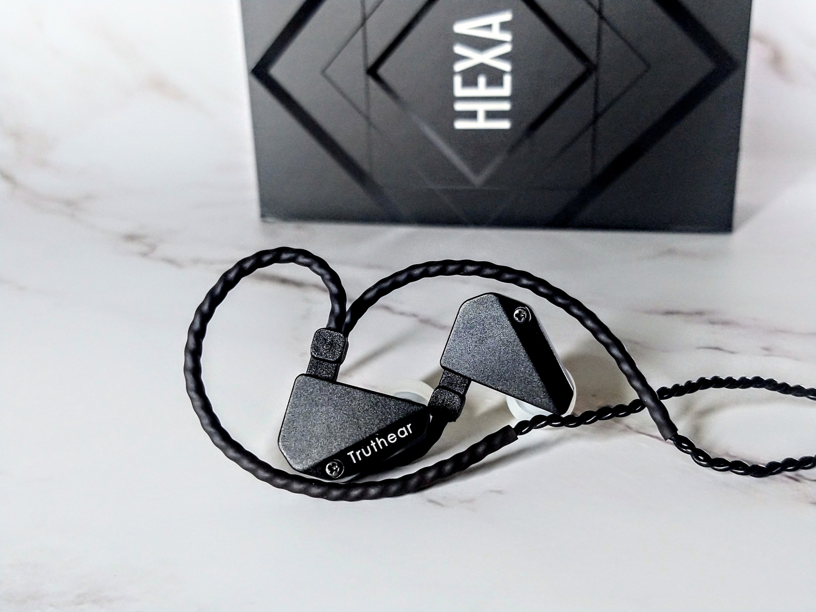 TRUTHEAR HEXA REVIEW – IEMs and Music
