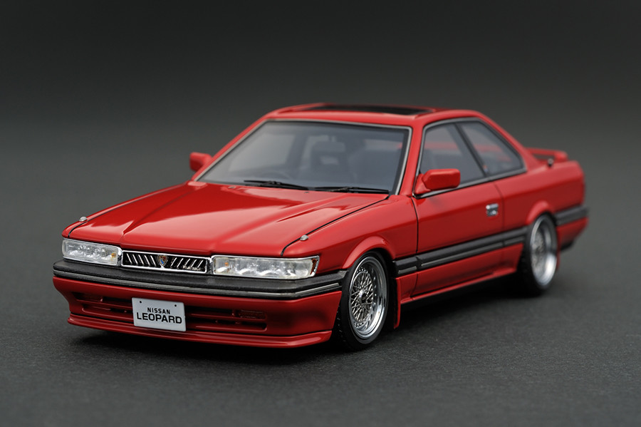 IG0410 1/43 Nissan Leopard 2.0 XS (F31) Red | LINE UP | ignition