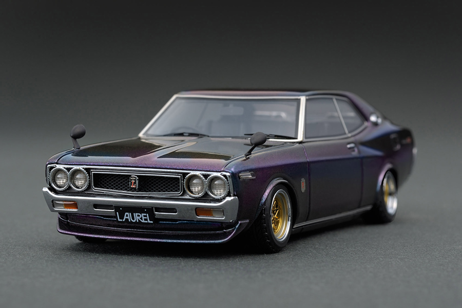 IG0913 1/43 Laurel 2000SGX (C130) Metallic Purple / Green CAR TOYS