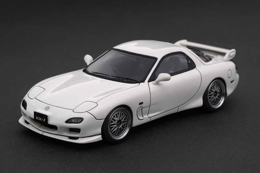 IG0203 1/43 MAZDA RX-7 (FD3S) Type RS White | LINE UP | ignition