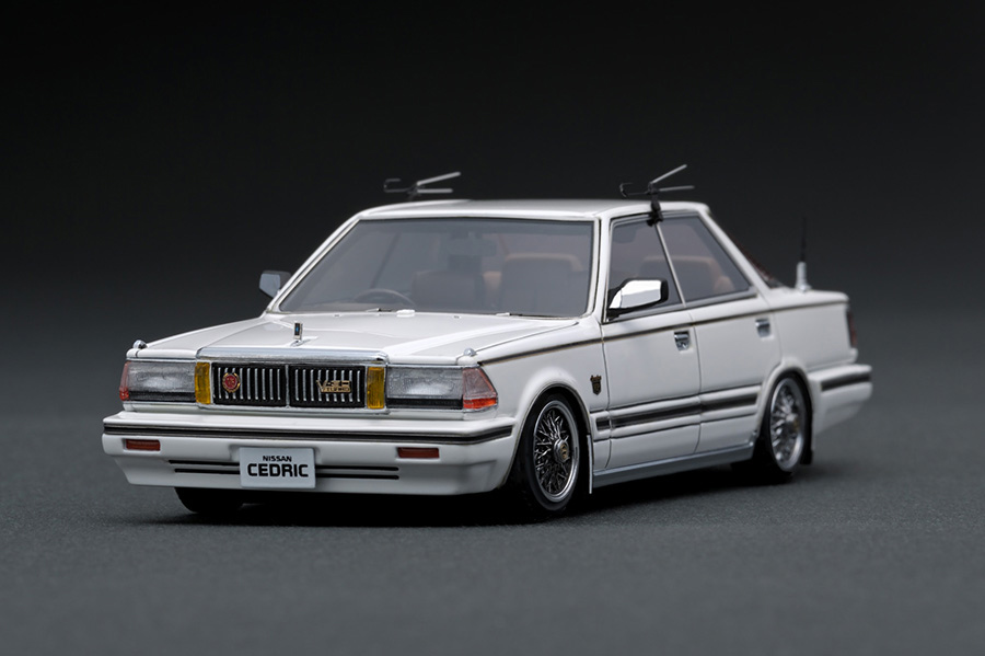 IG1304 1/43 Nissan Cedric (Y30) 4Door Hardtop Brougham VIP White