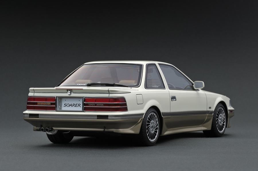 IG1327 1/18 Toyota Soarer (Z20) 3.0GT-LIMITED White/Silver | LINE