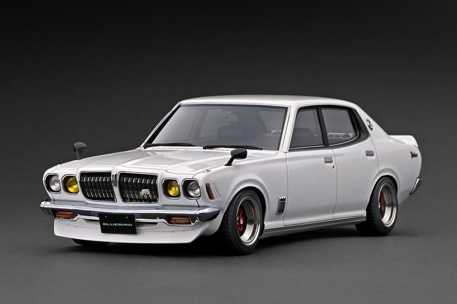 IG3167 1/18 Nissan Bluebird U 2000GTX (G610) White With Engine