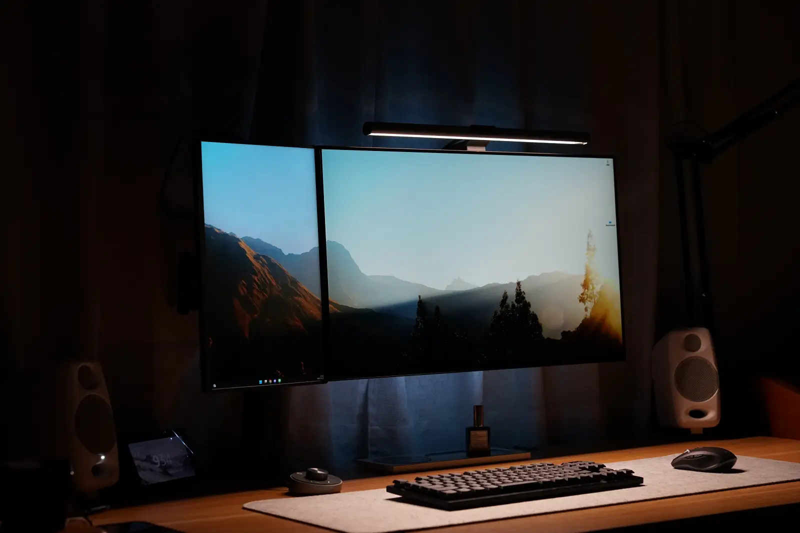 レビュー】どう変わった？目を守る最先端ライト「BenQ ScreenBar Plus