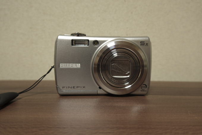 オールドコンデジ FUJIFILM FinePix F100fd | 1521