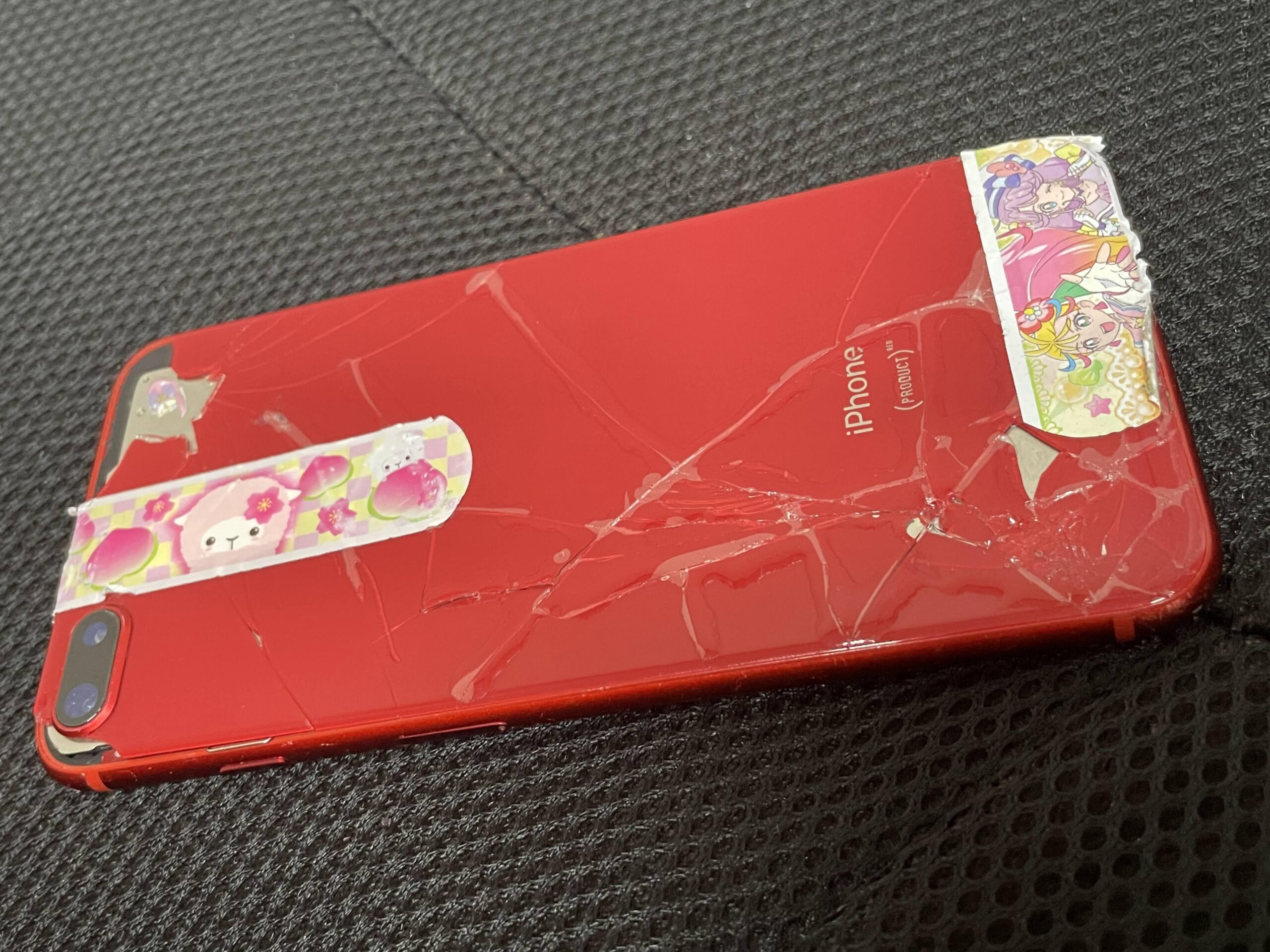 iPhone 8 plus 背面ガラス修理 ご依頼ありがとうございます