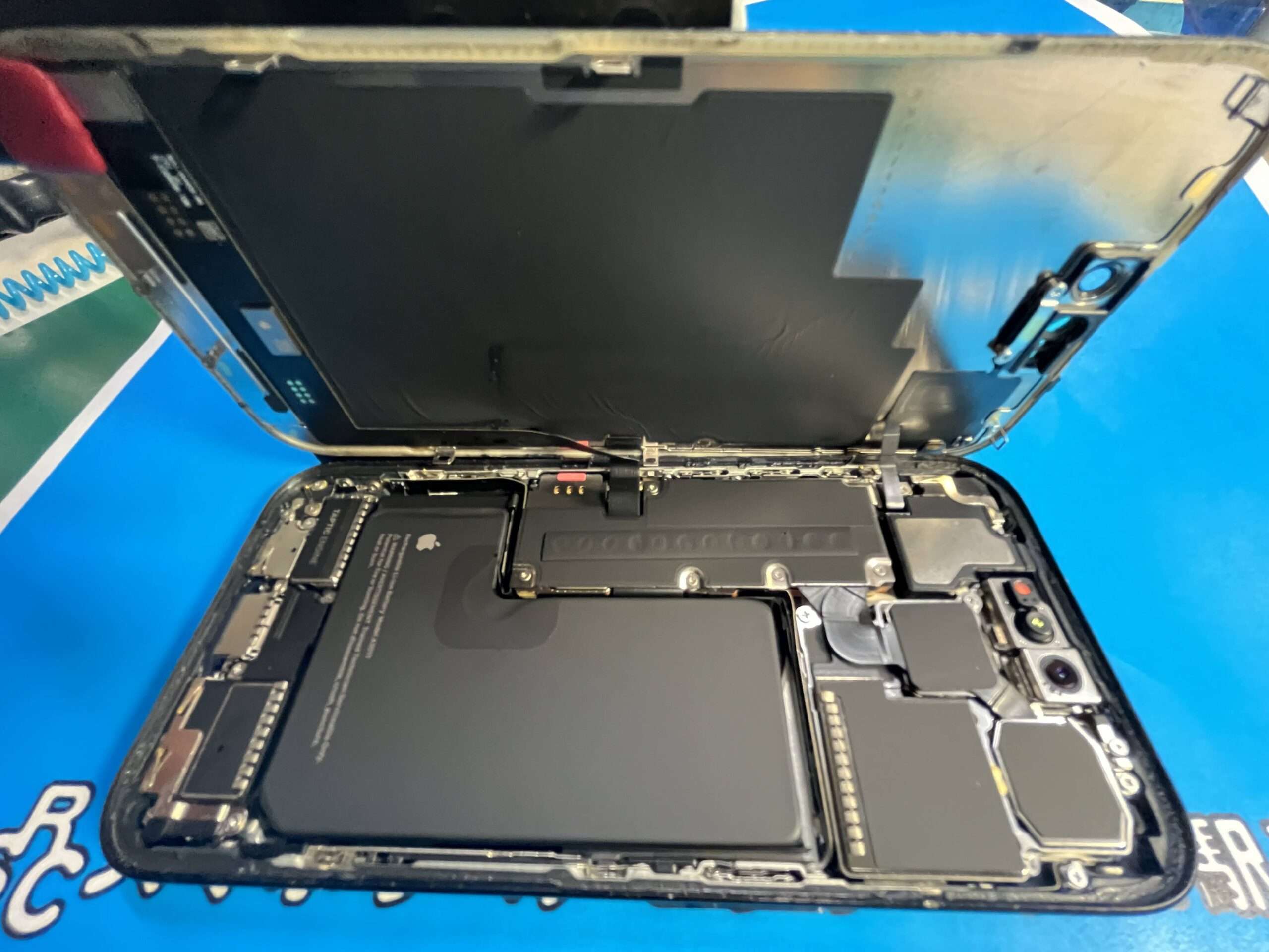 iPhone15の水没故障にご注意！水中撮影したら起動しないiPhone15の水没