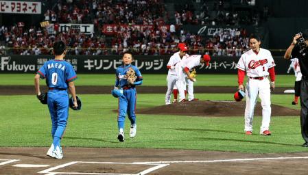 前田智引退試合 息子2人が始球式/カープ/野球/デイリースポーツ online