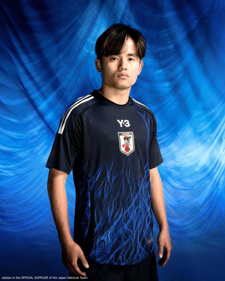 サッカー日本代表が新ユニホームを発表 久保建英「すごくおしゃれ
