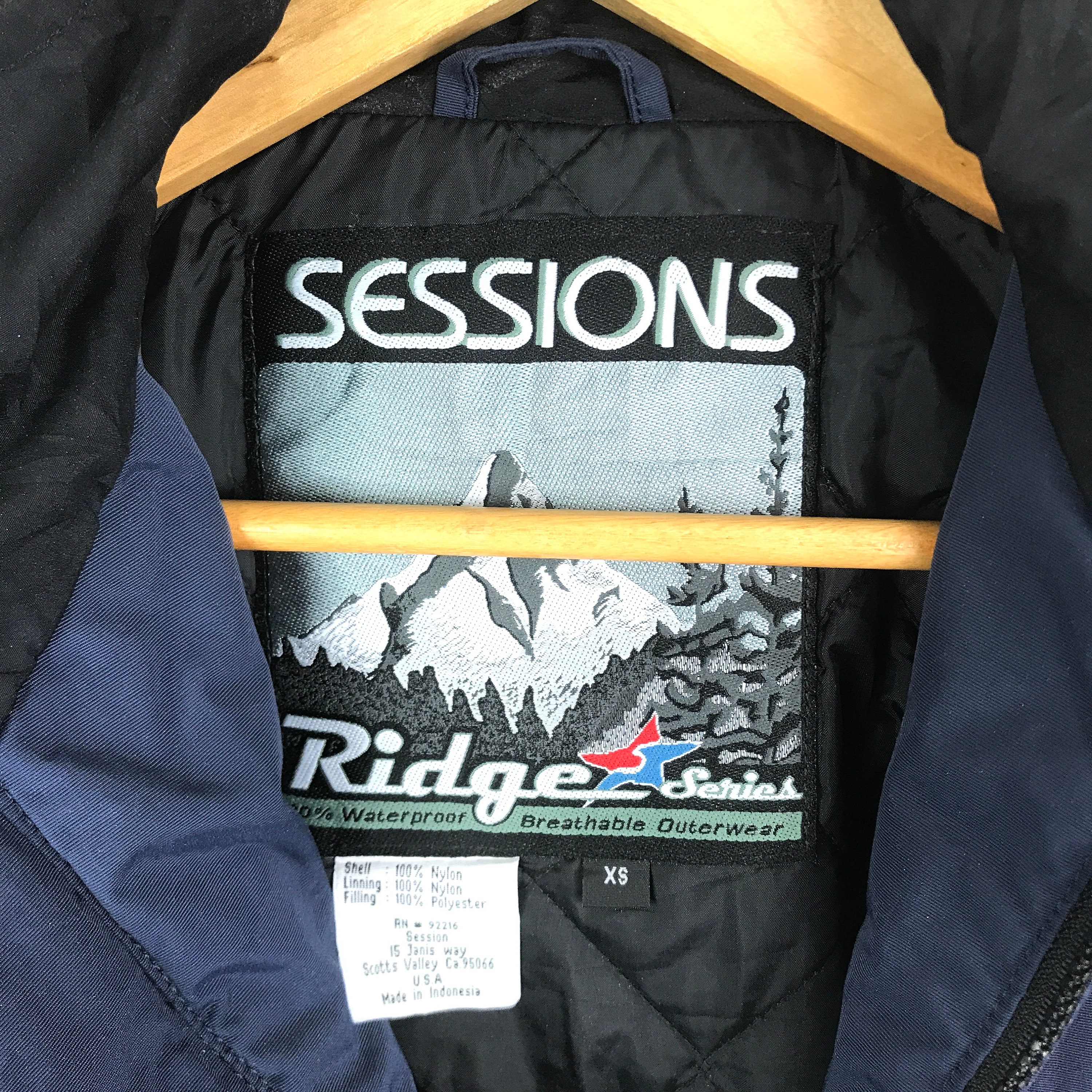 スノージャケット!!! 有名なSESSIONS RIDGEシリーズアウトドア