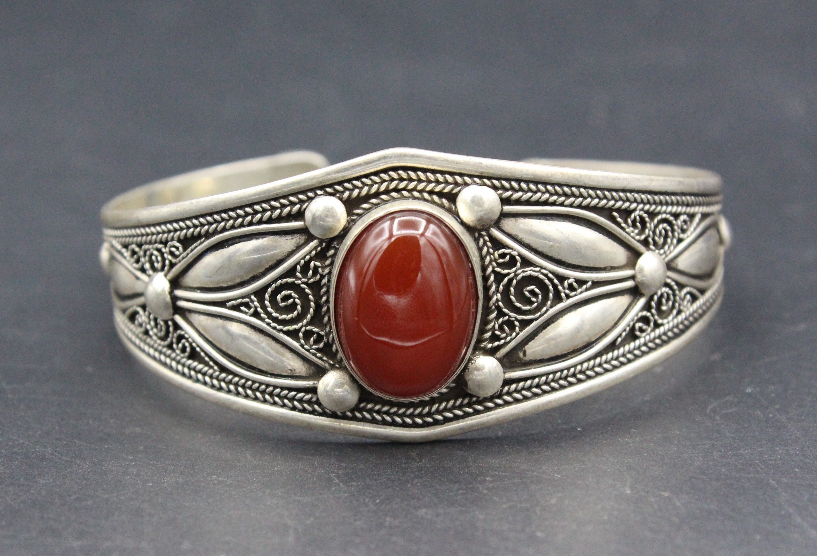 Turkmen .925K Sterling Silver Bracelet, Carnelian Stone Carved