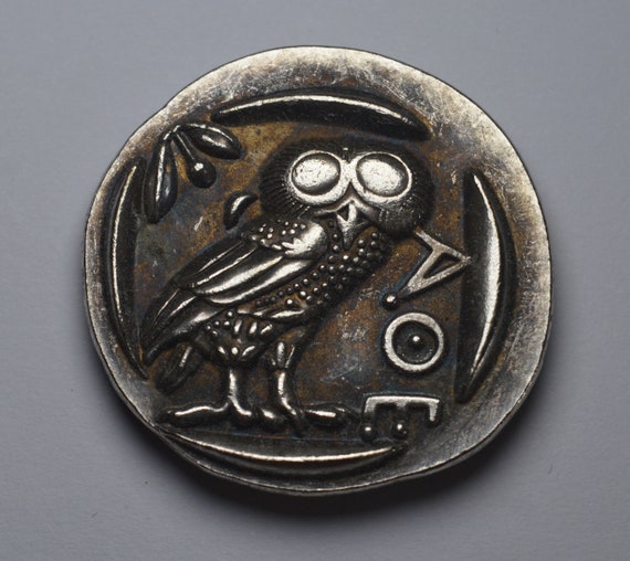 紀元前450年、古代ギリシャのアテネ・テトラドラクマ銀貨。アテナの