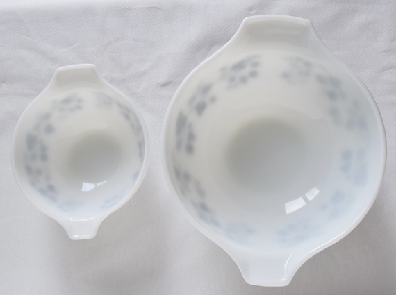 イエロー、ブラック、ホワイトのパイレックス グーズベリー シンデレラ