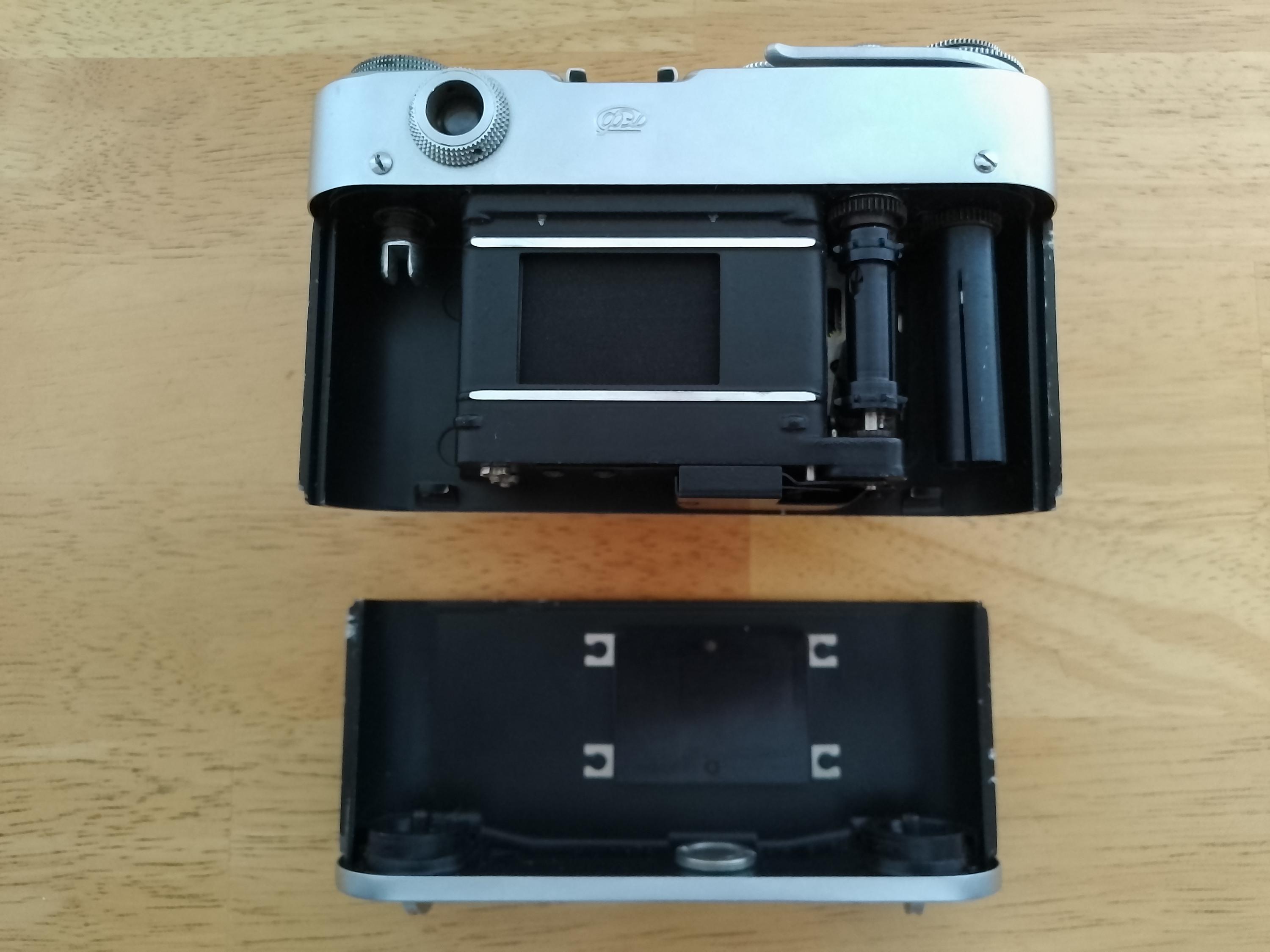 改修済み FED-3 35 mm レンジファインダーカメラ、ソ連、整備済み