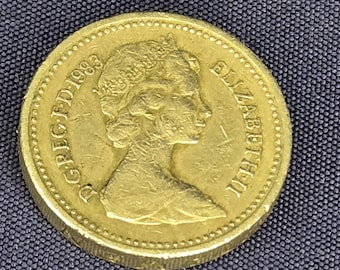 1983 Elizabeth Ii D G REG FD One Pound Coin With Error. - Etsy