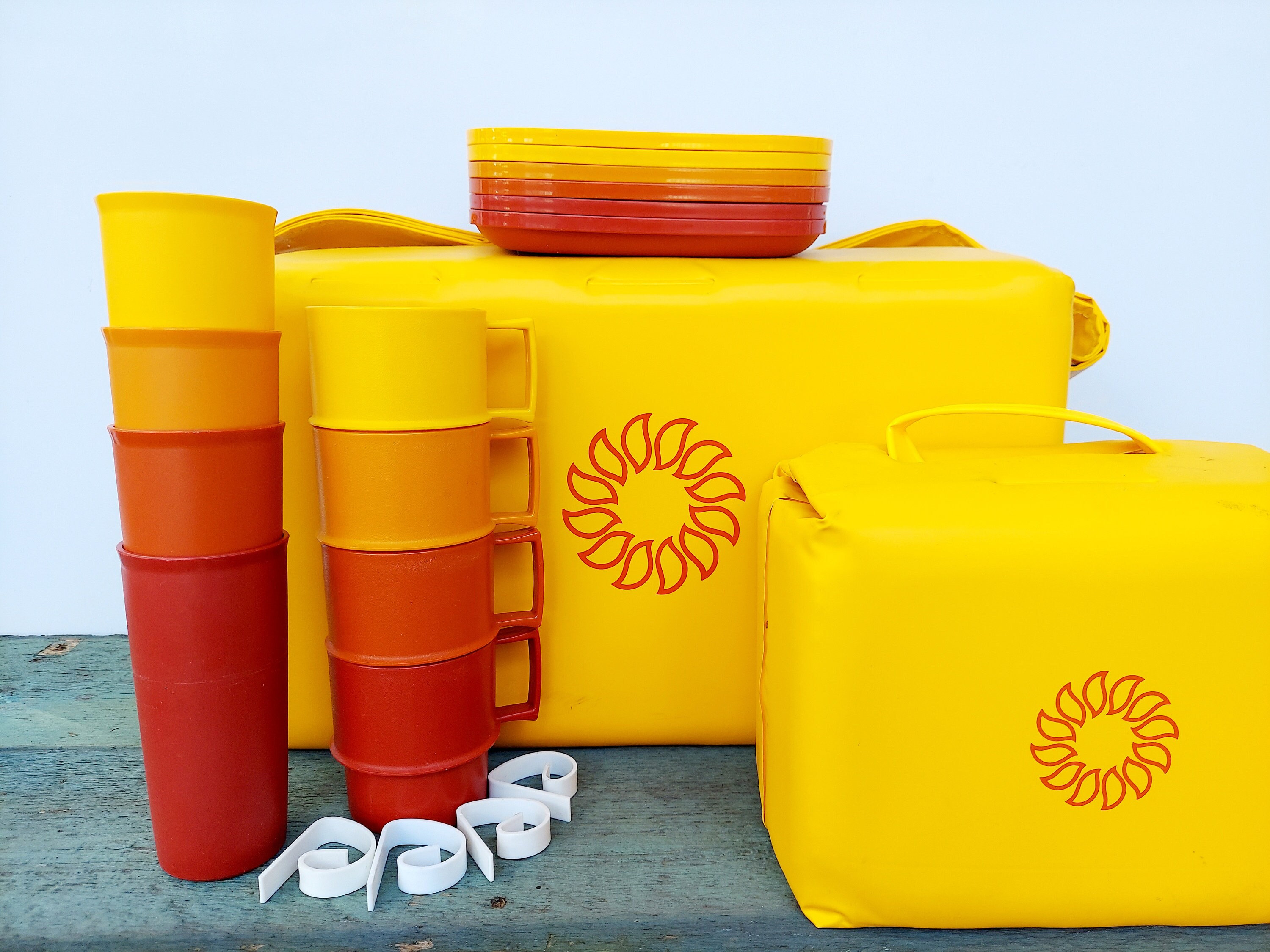Tupperware】ピクニックセット イエロー（中古） Tupperware