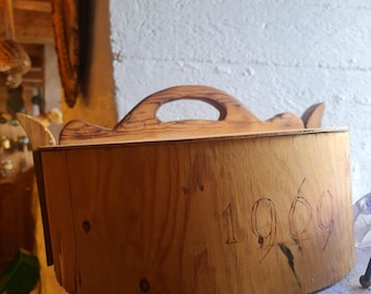 ヴィンテージ ノルウェー製曲げ木ケーキ型ボックス、1969 年製、素朴な